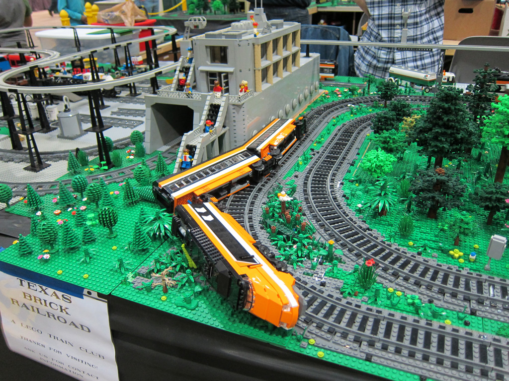 We are a group of LEGO ® fans who are also railfans. Our goals are: